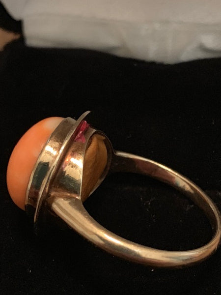 Beyond the Vatican's Veil, Youtube Lindy