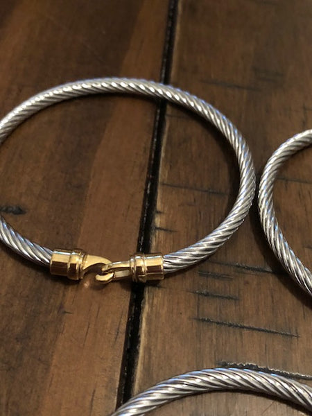 Lock 'em Down Loads of Wealth Bracelet