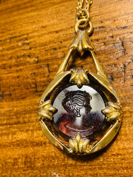 Hera's Goddess Pendulum