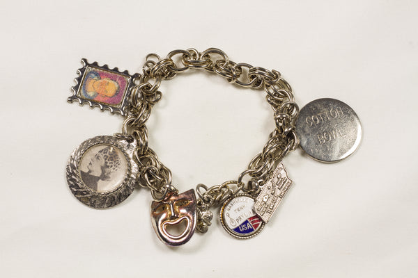 BETTE DAVIS BRACELET YOUTUBE VIDEO