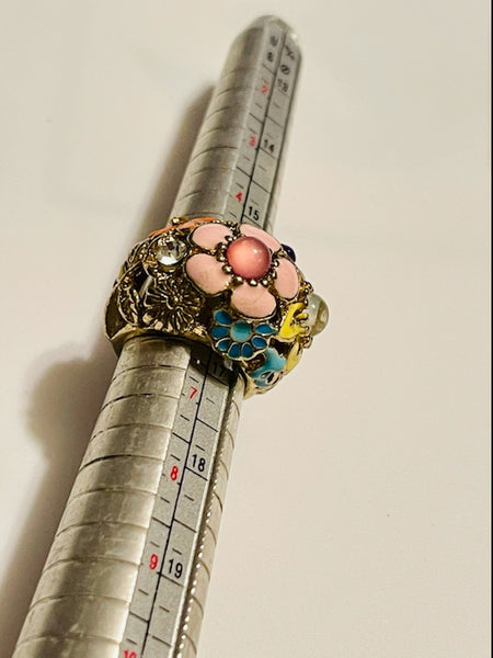 Quadrilateral Wealth Ring