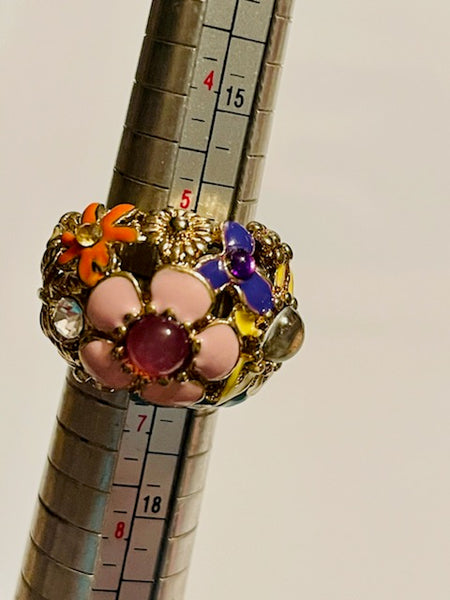 Quadrilateral Wealth Ring