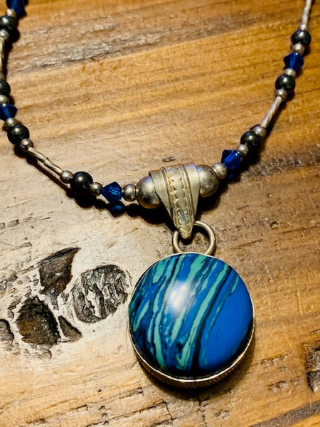 FLASH SALE:  HE'S GOT THE WHOLE WORLD IN HIS HANDS