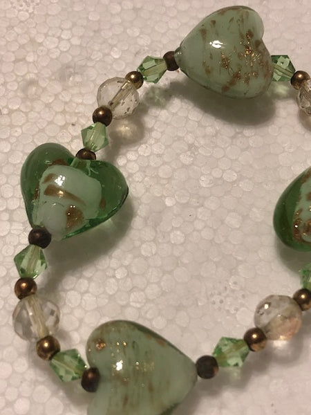 Four Points of Wealth for Relationships, Green Glass Heart Bead Bracelet