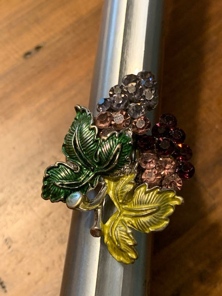 Costume Ring w/Grapes:  Grapes of Wealth