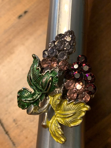 Costume Ring w/Grapes:  Grapes of Wealth