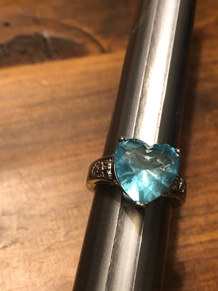 COSTUME RING, BLUE HEART STONE, LOVE MATCH:  BLUE HEART NO MORE