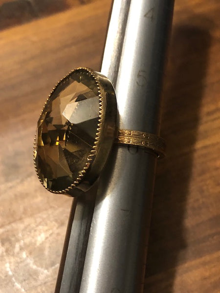 Costume Ring With Green Stone; Atlantean Wealth Healing
