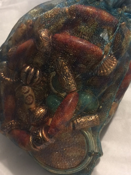 MYSTERY BAG WITH ALL KINDS OF GOODIES AND ONE POSH PRODUCT