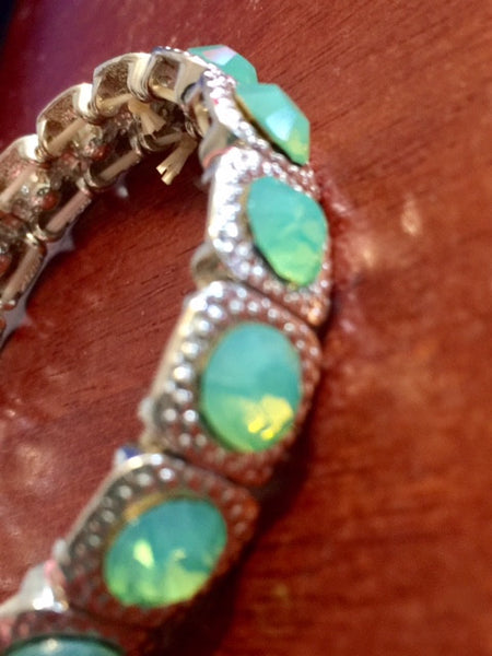 ESSENCE OF THE MERMAID
